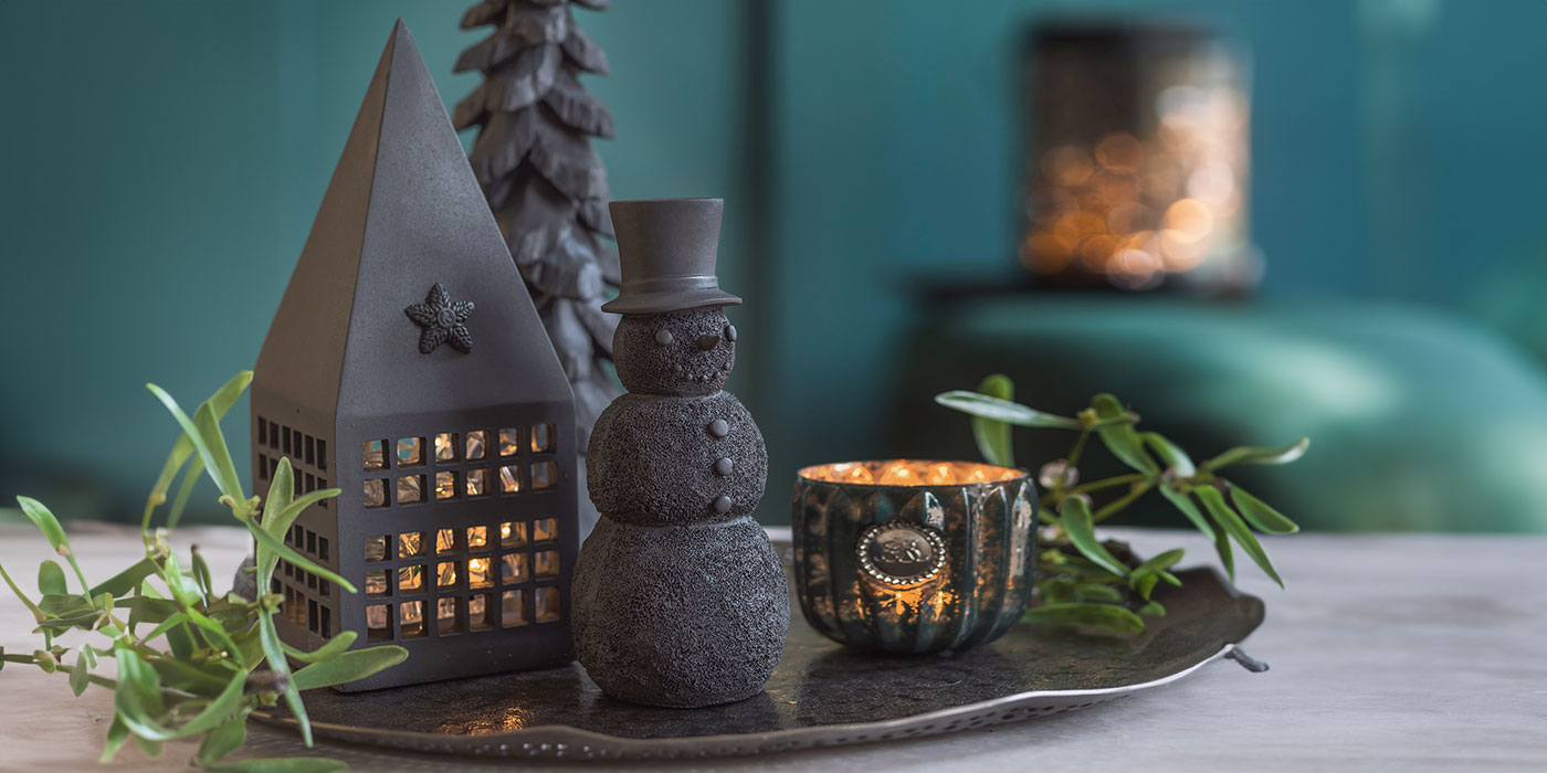 Easy & budget-friendly holiday decoration ideas