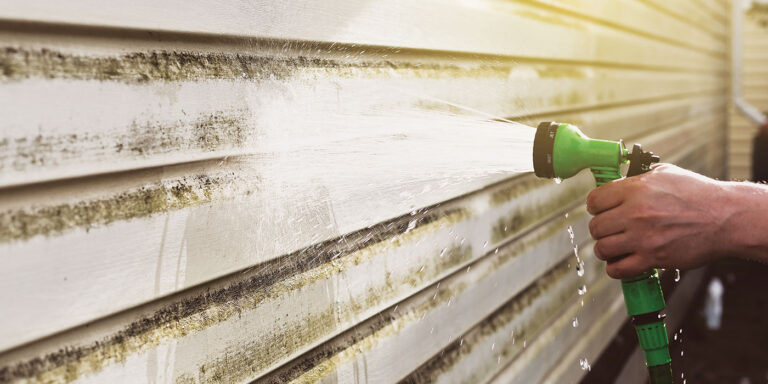 How to  wash siding