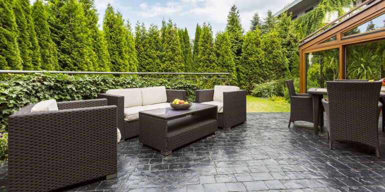 Extending the Exterior: Building the Ultimate Outdoor Living Room
